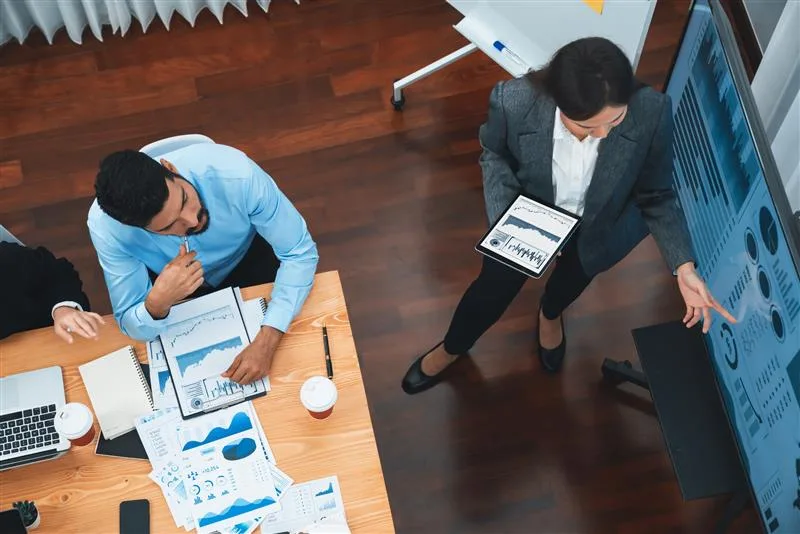 Executive Search Firms Analyzing Data