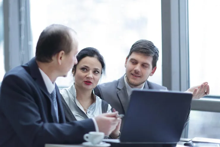 Executive search consultants helping startups hire top leaders.